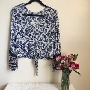 American Eagle Crop Top